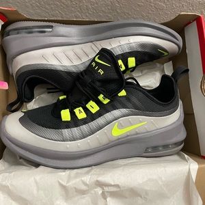 Nike Airmax Axis